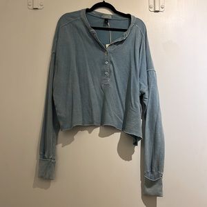 NWT Oversized Crop Light Blue Shirt, Size XXL